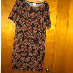 𝅺LuLaRoe Julia Dress Black Orange roses XL fitted